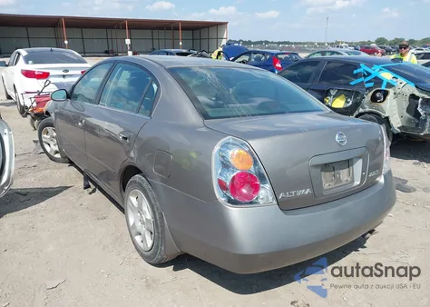 2004 Nissan Altima 2.5 S from USA, damaged, VIN 1N4AL11D44C174165